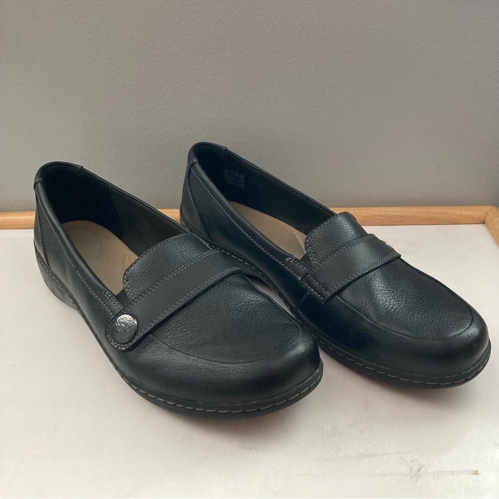 Clarks black women’s dress shoe 11